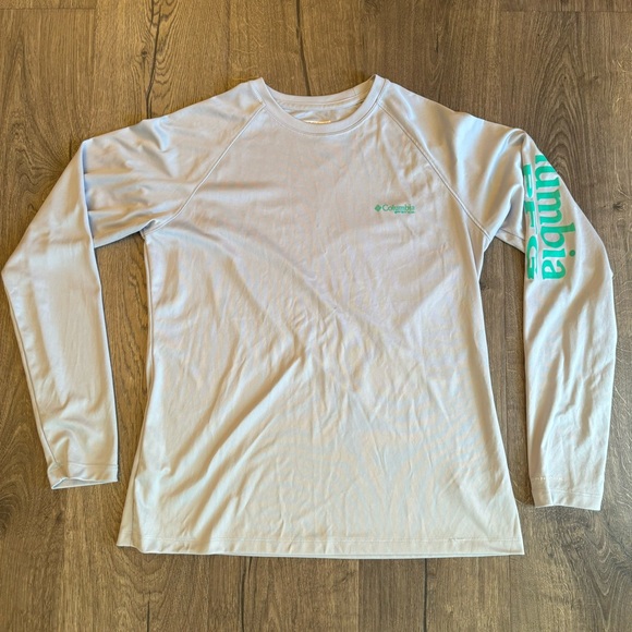 Columbia Tops - Columbia Performance Fishing Gear PFG Women’s Long Sleeve Shirt - Women’s Medium